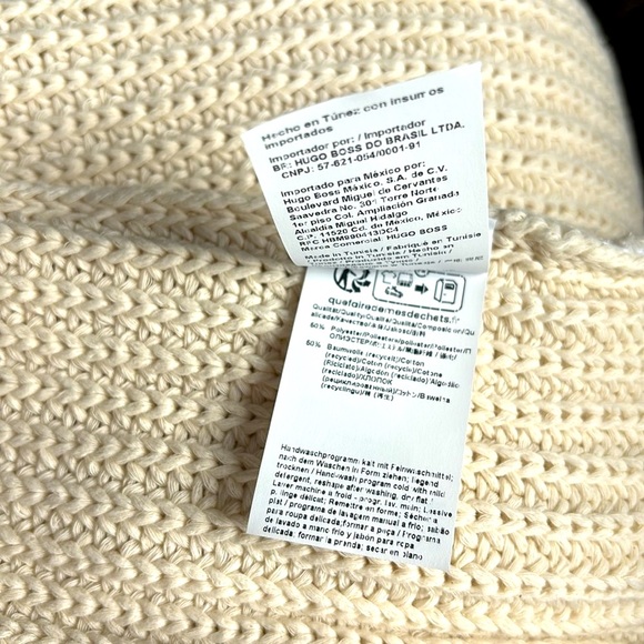 HUGO BOSS Long Sleeve Sweater With V-Neck in Soft Cream, Size Large, NWT - Picture 10 of 10